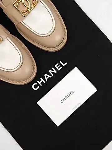 Женские лоферы Chanel бежевые с белыми вставками, кожа Chanel фото 9