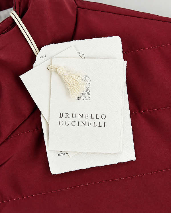 Мужской пуховый жилет Brunello Cucinelli вишневый Brunello Cucinelli фото 8