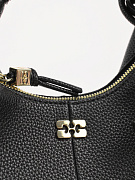 Женская сумка Ganni Hobo Bag черная — логотип GANNI на коже