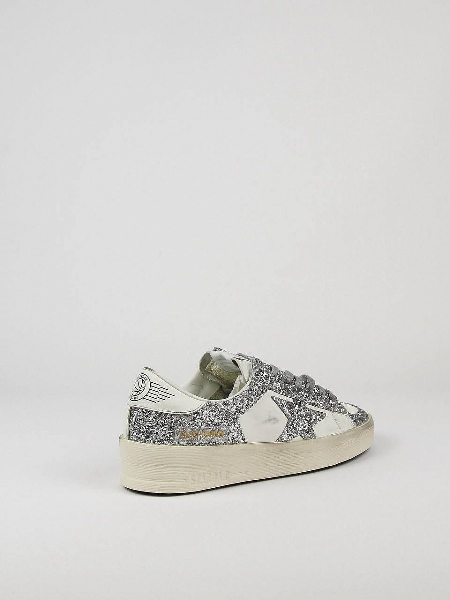 Кеды женские Golden Goose Super-Star серые с серебристым глиттером и звездой — вид сзади сбоку