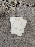 Мужские джинсы Brunello Cucinelli серые Traditional Fit хлопок — фирменная бирка Brunello Cucinelli