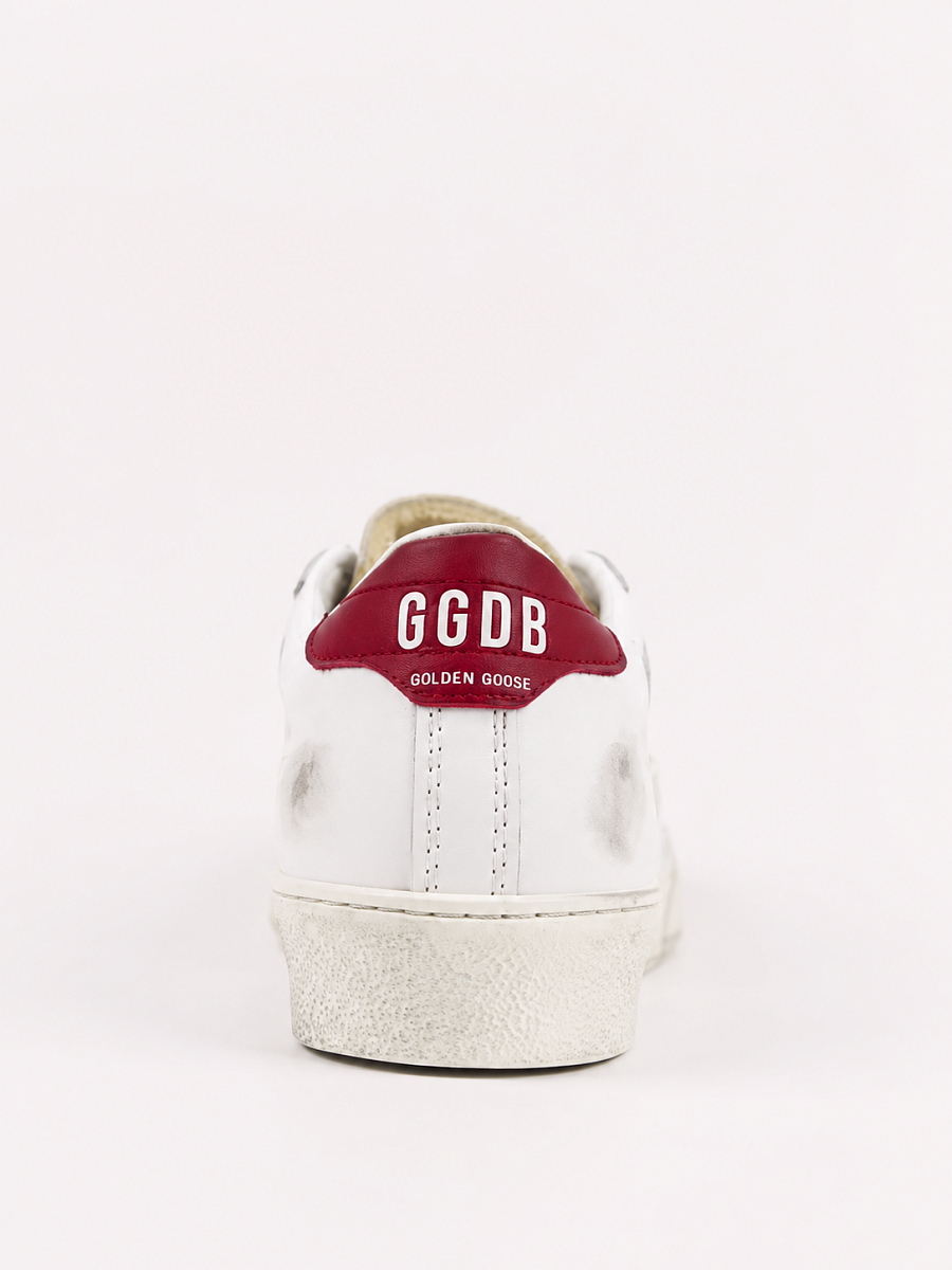 Женские кеды Golden Goose Match Star белые с бордовым задником — вид сзади