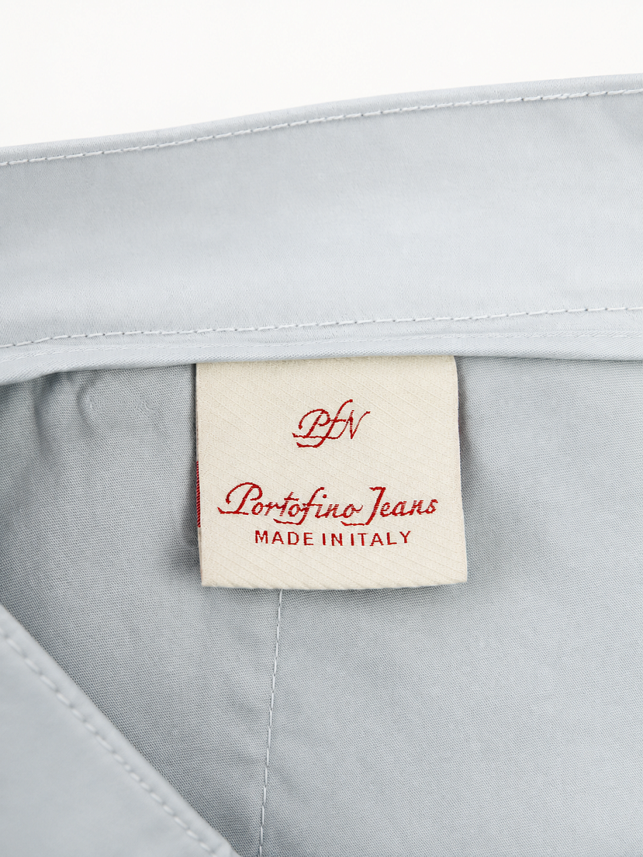 Мужские брюки чинос Portofino Jeans светло-серые — внутренняя отделка и фирменная этикетка Portofino Jeans