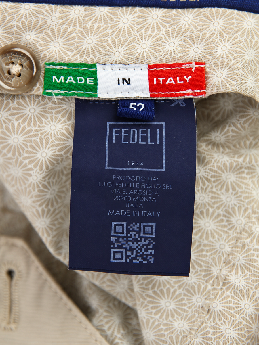 Мужские брюки чинос Fedeli бежевые, хлопок/эластан — внутренняя отделка и фирменная этикетка FEDELI
