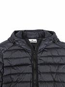 Мужской пуховик Stone Island темно-синий, полиамид/пух — капюшон и центральная молния