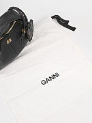 Женская сумка Ganni Hobo Bag черная — фирменный пыльник GANNI