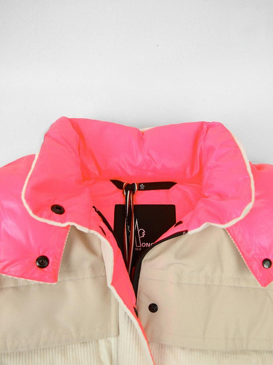 Женский пуховик Moncler Grenoble Tetras из микровельвета молочный Moncler фото 3