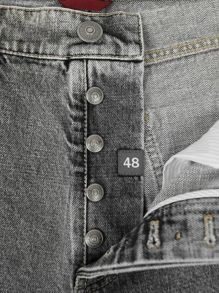 Мужские джинсы Brunello Cucinelli Iconic Fit серый деним — застежка на пуговицах
