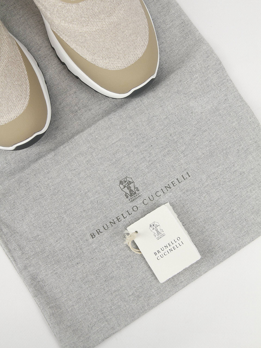 Мужские кроссовки Brunello Cucinelli трикотажные бежевые — фирменный пыльник Brunello Cucinelli