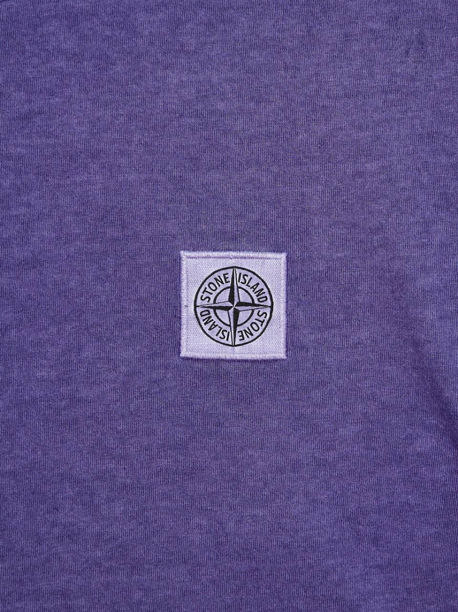 Мужская футболка Stone Island фиолетовая, хлопок — принт вышивка