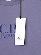 Мужская футболка C.P. Company сиреневая, хлопок — фирменная бирка C.P. Company