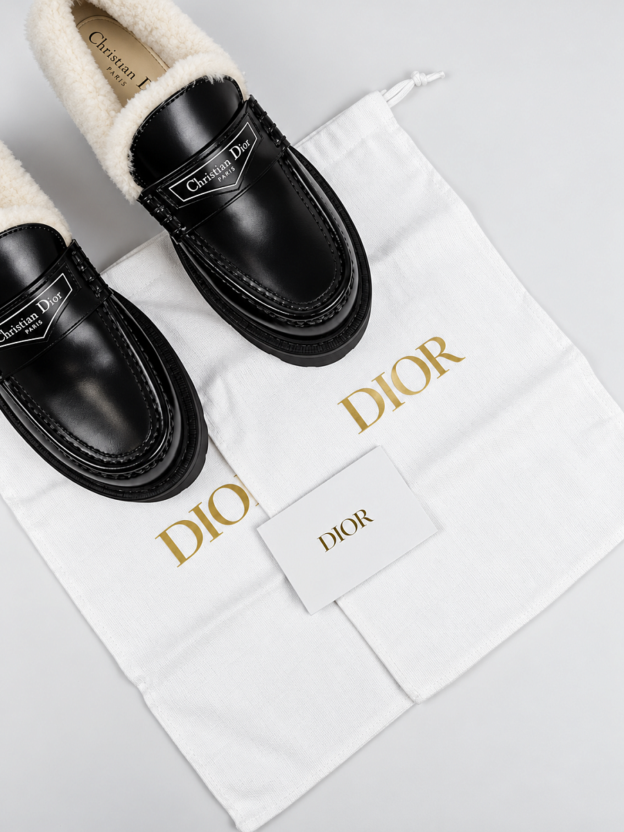 Женские лоферы Dior Boy черные утепленные, кожа/овчина — фирменный пыльник Dior